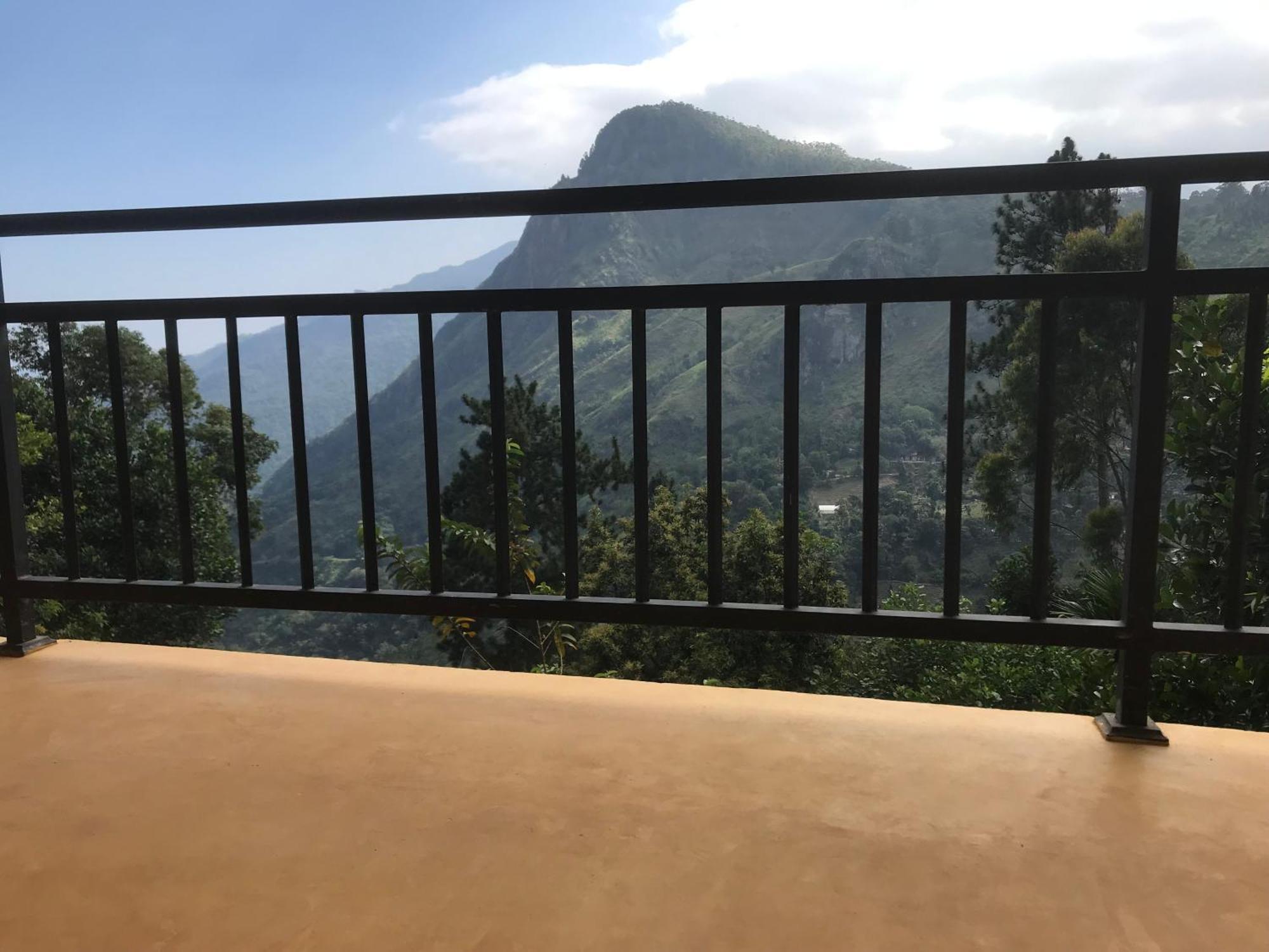 Bed and Breakfast Ridge View Guest Ella Exterior foto